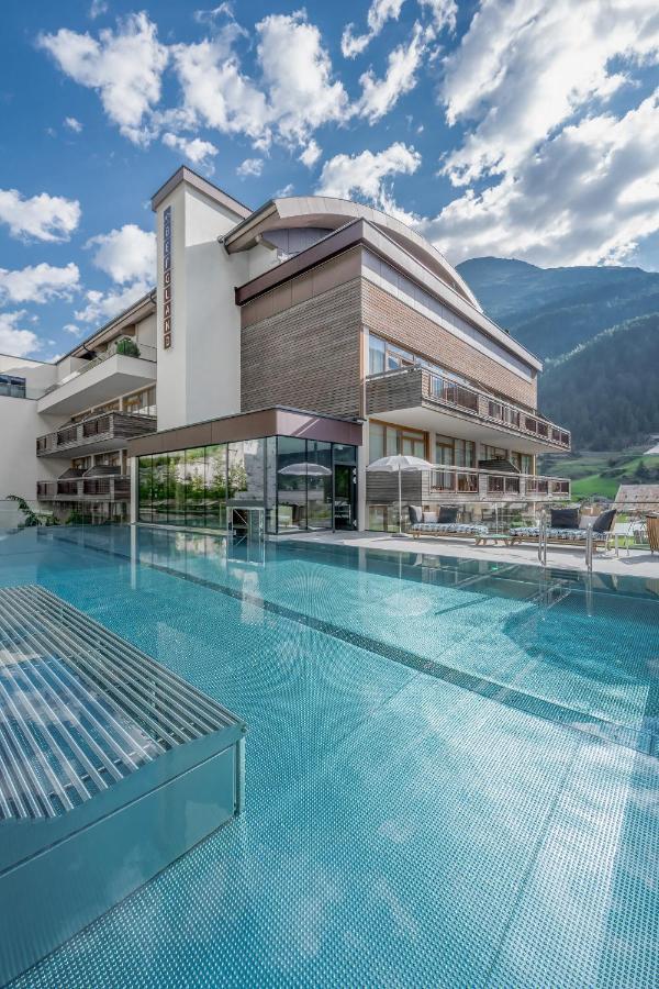 Bergland Design- Und Wellnesshotel Solden Ngoại thất bức ảnh
