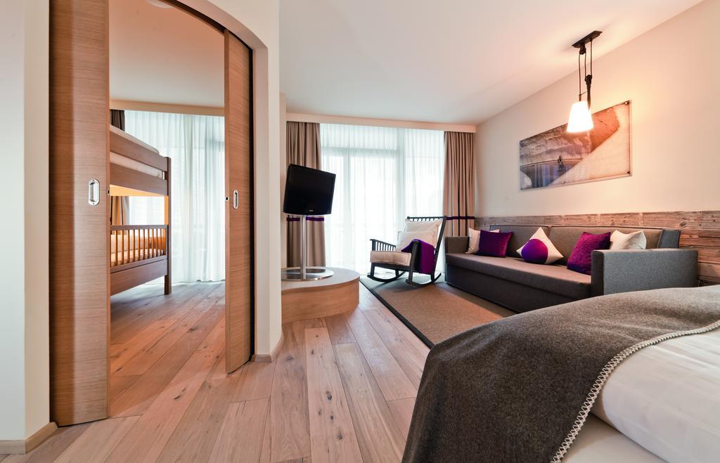 Bergland Design- Und Wellnesshotel Solden Ngoại thất bức ảnh
